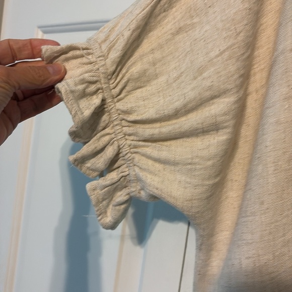 Umgee Tan Ruffled linen Blouse - Picture 3 of 5
